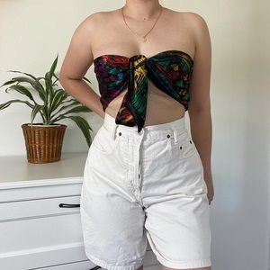 Vintage guess white jean shorts!